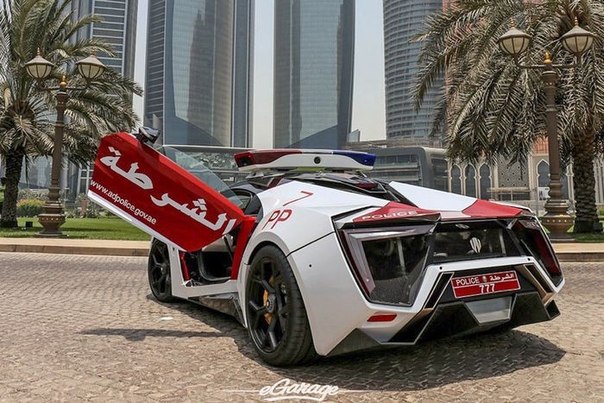 Полиция Абу-Даби заполучила суперкар Lykan Hypersport за $3,4 млн.
